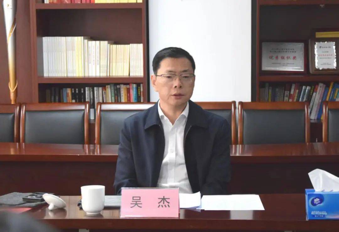 区委副书记吴杰调研区科委科协工作