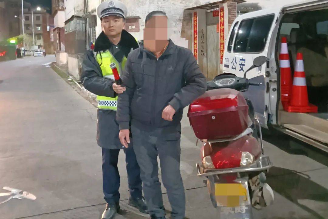 河源多名司机酒后驾车,当场被查!