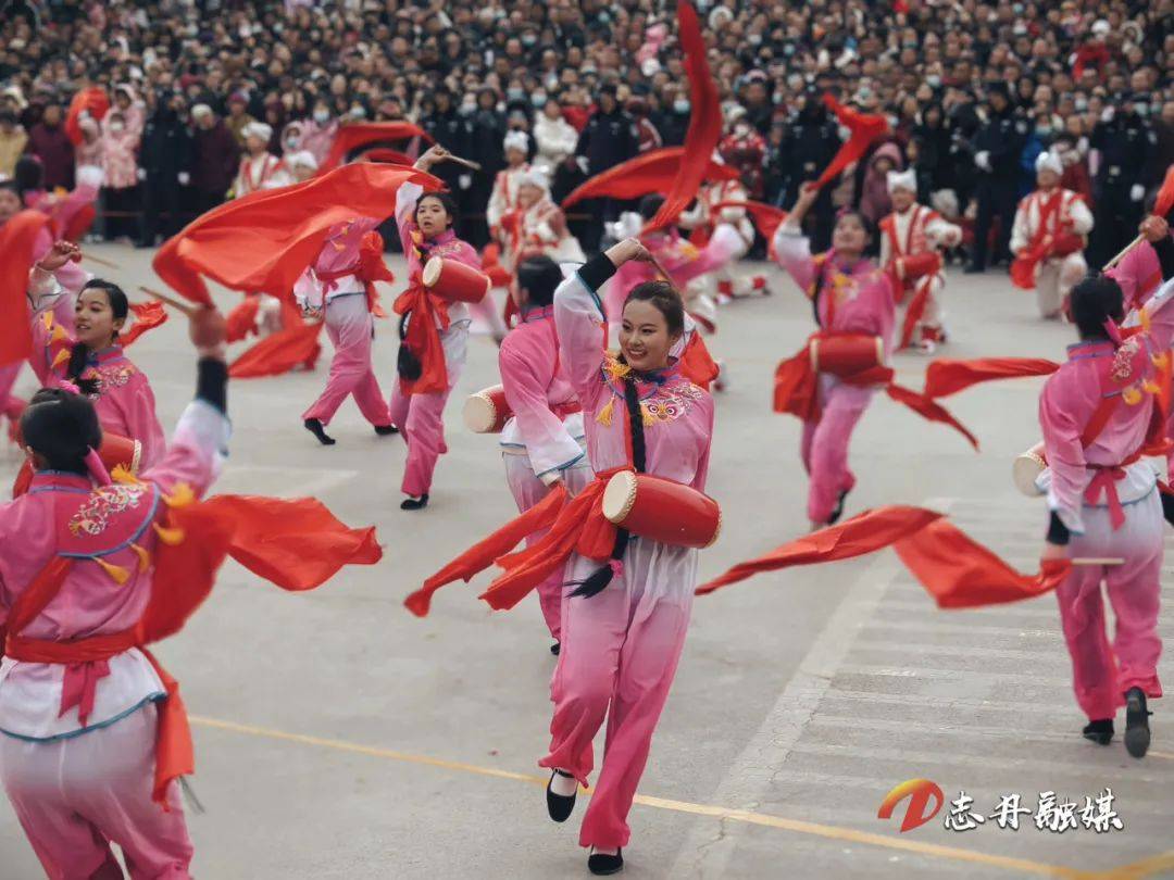 志丹秧歌火力全开, 这些照片记录超燃瞬间!
