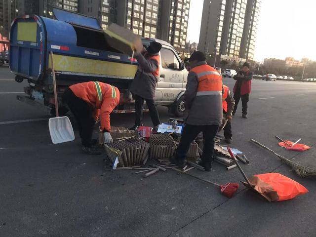 荥阳市城建局：高效清理烟花爆竹残屑 全力保障城市整洁有序(图2)