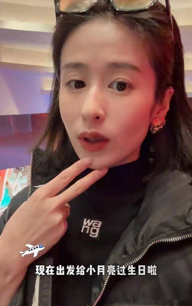 颖儿付辛博全家出动 澳门庆祝女儿7岁生辰