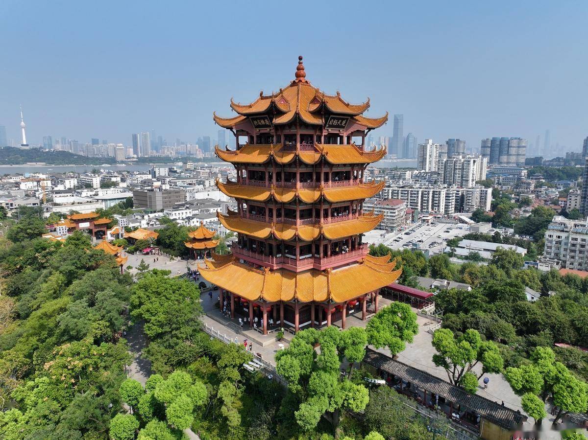 包含旅游景点杭州西湖武汉黄鹤楼的词条