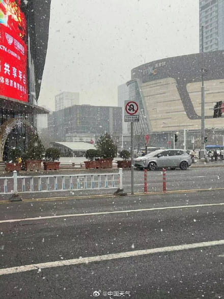 華北降雪范圍小得像給石家莊定制的一樣