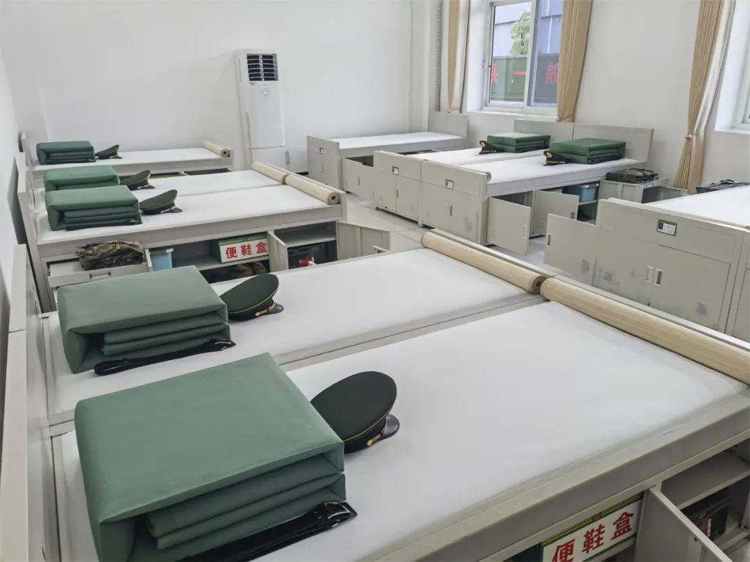 走进武警中队,领略别样"警彩"