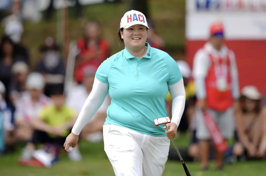 尹天琪强势领跑本田LPGA泰国赛，殷若宁与刘瑞欣奋力追赶