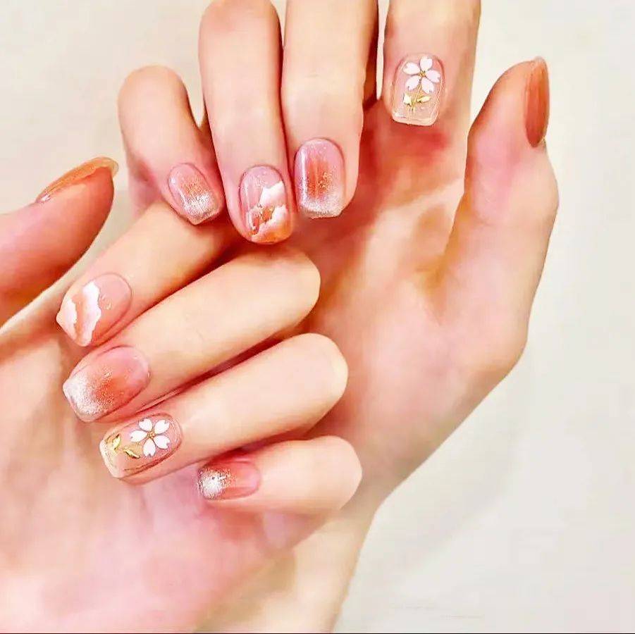 谁还没做这些樱花美甲?春日少女心爆棚,简约高级显白绝了