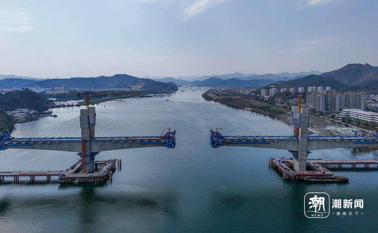 金建铁路新安江特大桥建设稳步推进