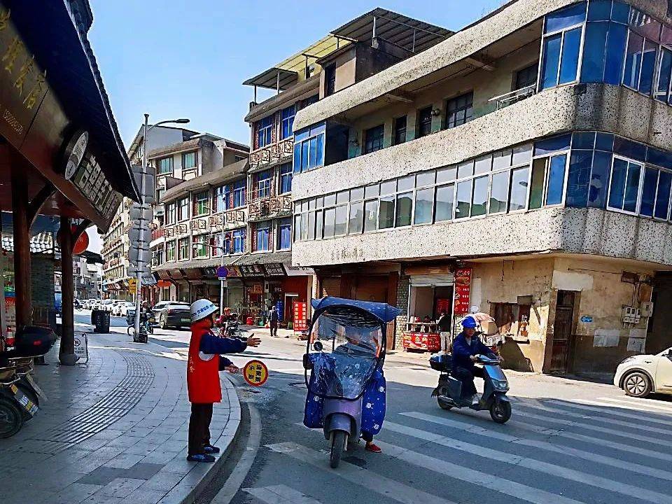 学习雷锋星空体育APP好榜样传递青春正能量桐庐学子在行动(图11)