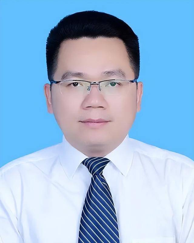 蒙启鹏已任百色市委副书记 蒙启鹏已任百色市委副书记