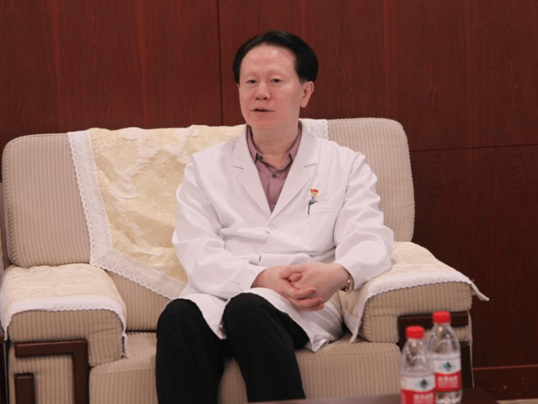 天津市人民医院党委书记,院长高明教授对保定市第二医院同仁的到来