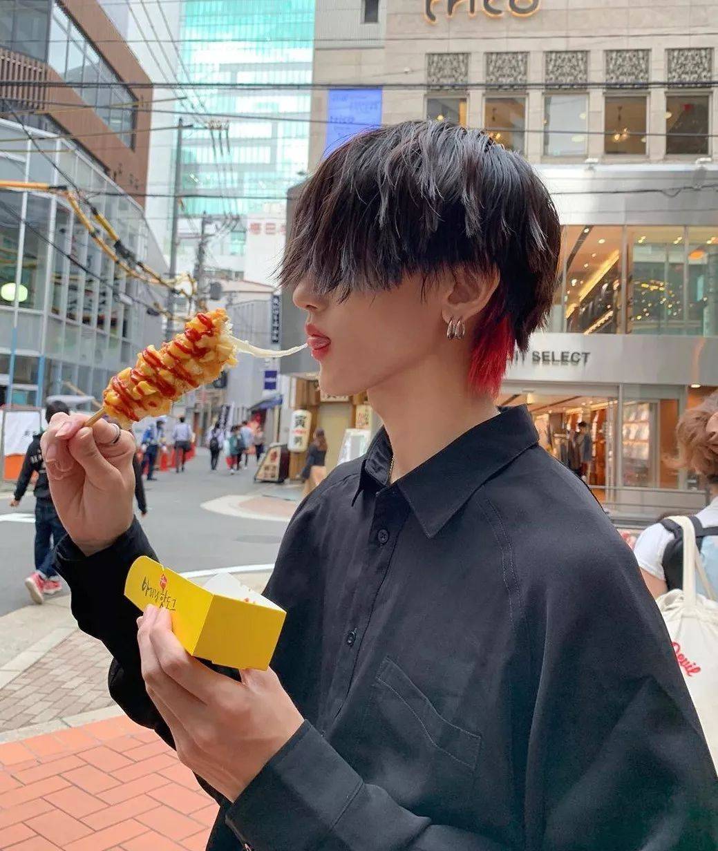 小红尾男士发型