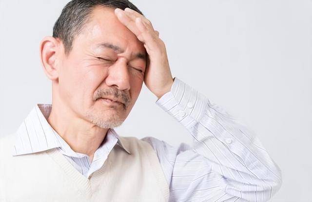 揭开高血脂长寿密码：午睡、唱歌与赤脚走路 高血脂患者活到高龄的惊人习惯大曝光！