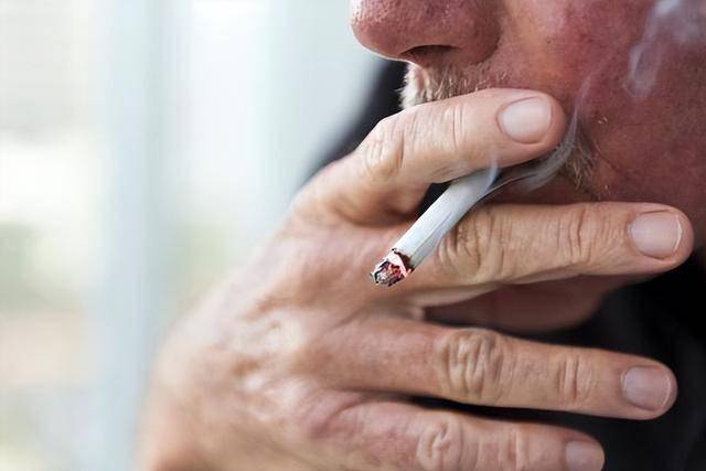 老年烟民必看！如何科学降低吸烟危害