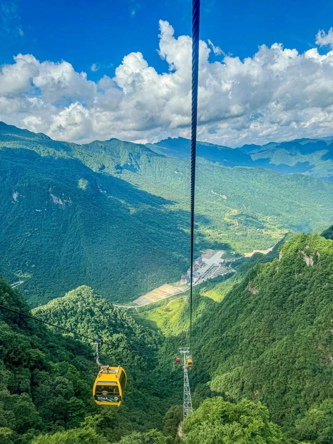 山脉南麓的绿野仙踪有山有水有古镇陕南北靠秦岭南倚巴山早知有陕南