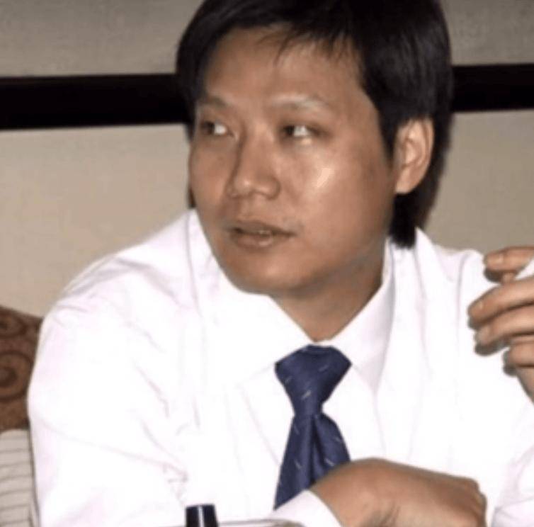 从青涩少年到魅力企业家，雷军气质进化大揭秘