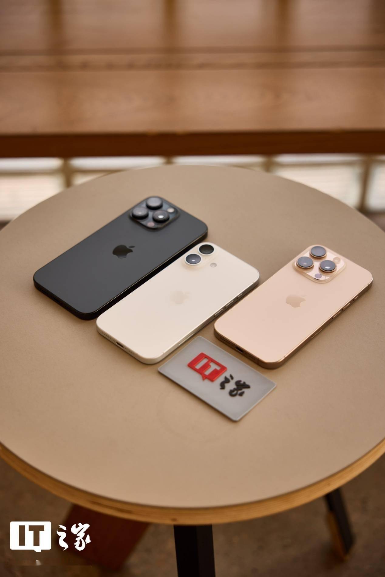 应对美国关税政策，消息称苹果紧急从印度包机空运 600 吨 iPhone