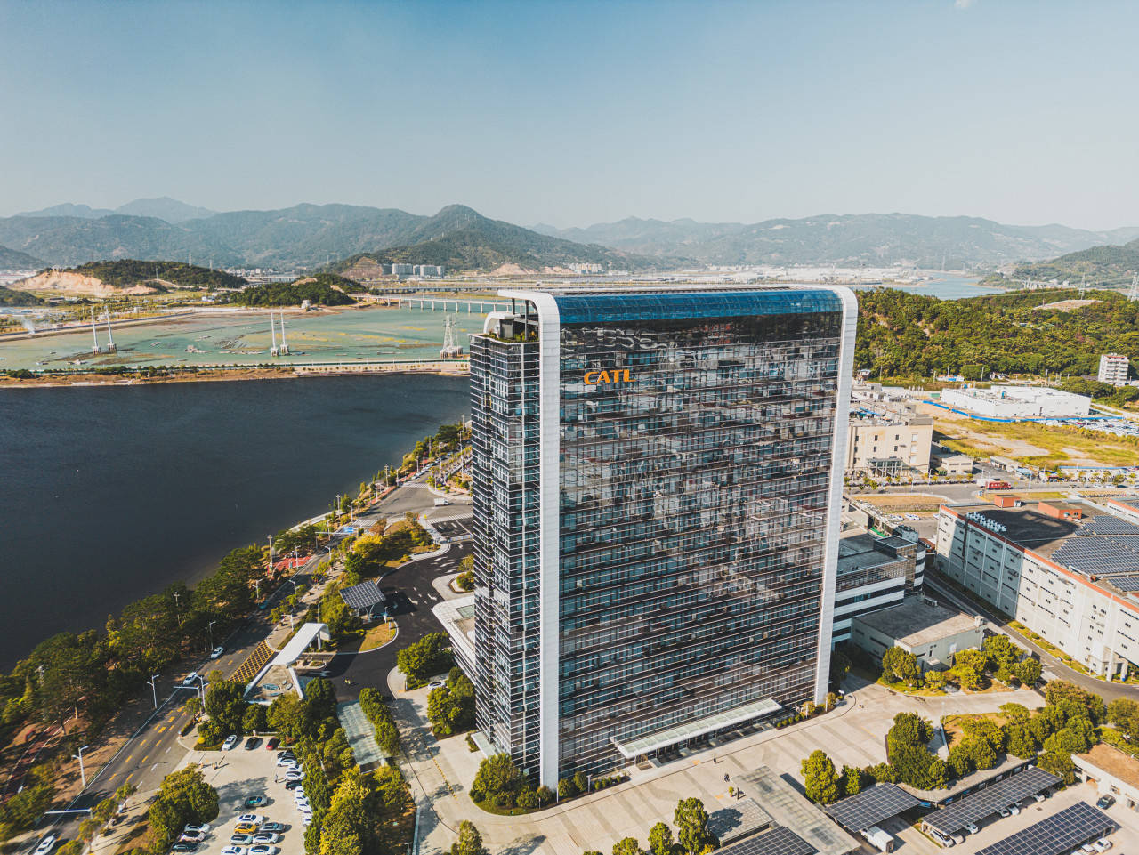 3000亿现金在手！宁德时代一季度研发投入超48亿，市值再度逼近万亿