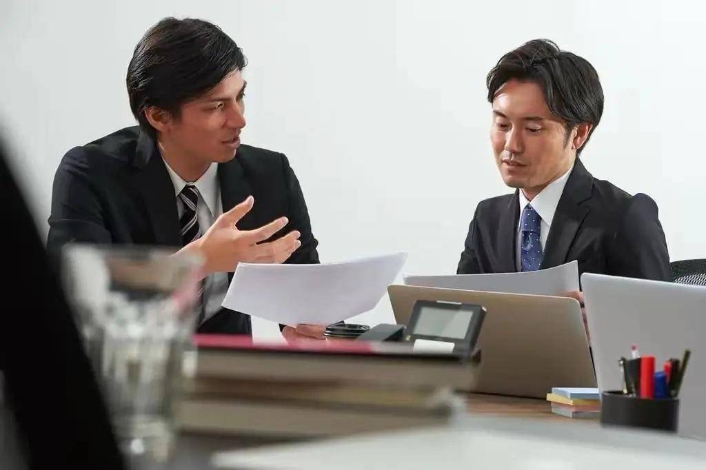 分管领导能决定你的提拔吗?_小周_张主任_单位