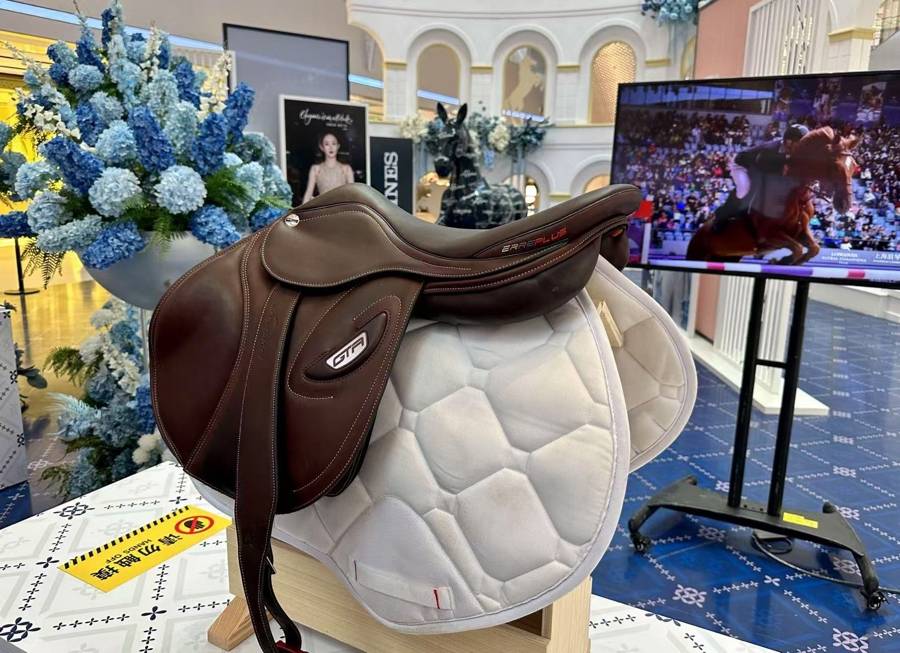 ���ٻ��������ھ�����һ���ٻ�������,�������Ļ�����չ������