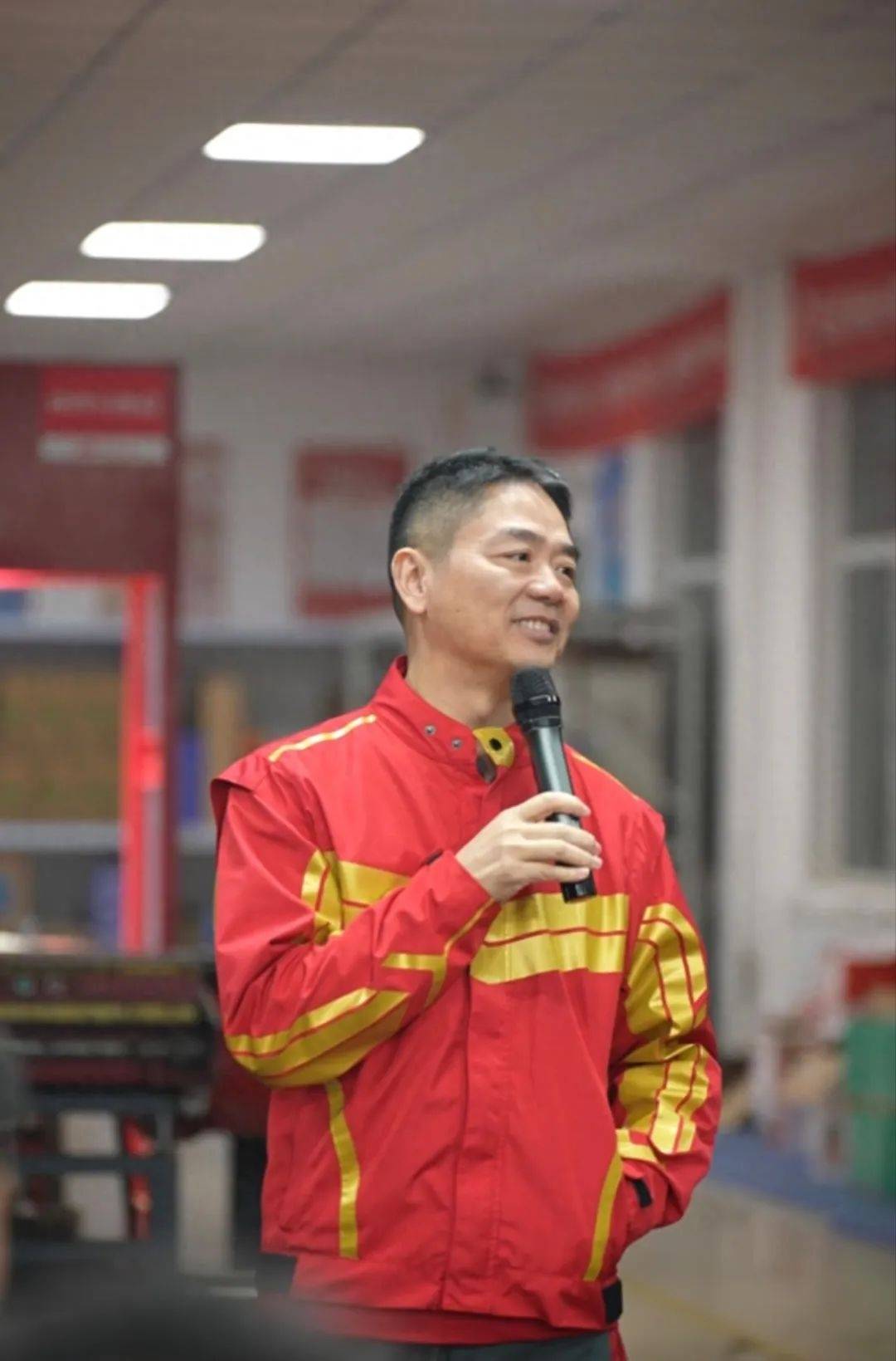 图片[3]-京东回应“刘强东日单量97单，排骑手榜第一” -华闻时空