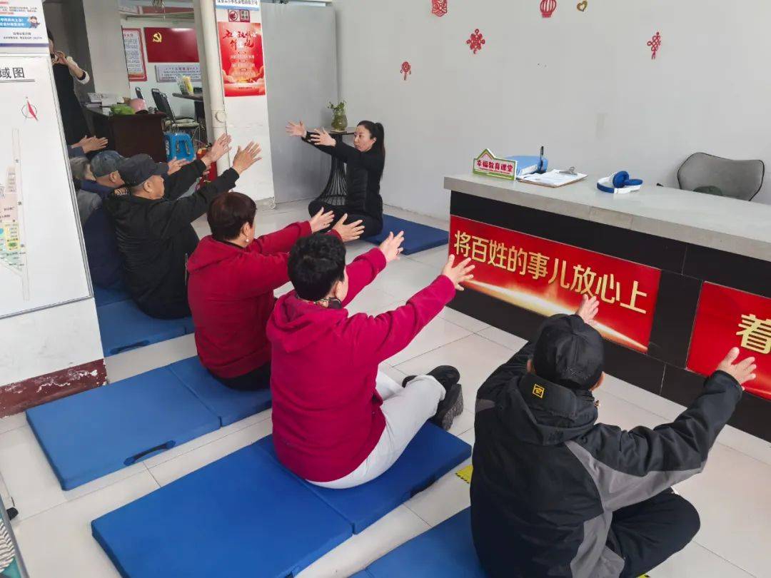 【幸福教育】幸福教育进社区 共筑美好邻里情——敬三小学持续开展“进社区”活动im电竞注册(图1)