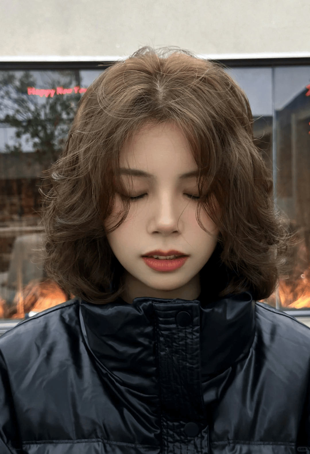 中短发慵懒风烫发,优雅,高贵,这款卷发很温柔简约