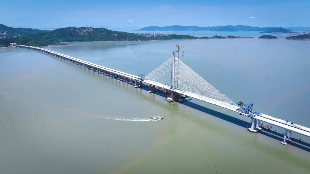 s211洞头峡跨海大桥主桥今日合龙