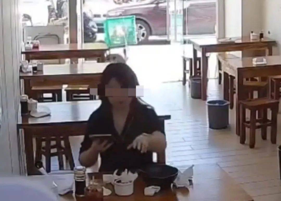 将擦鼻涕纸扔进调料罐女子拒绝书面道歉，涉事餐馆已扔掉碗和罐子
