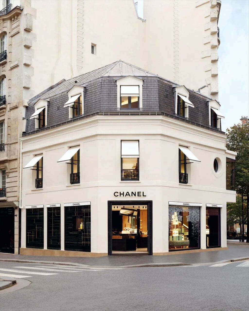 chanel 关闭位于纽约苏豪区的美妆概念店