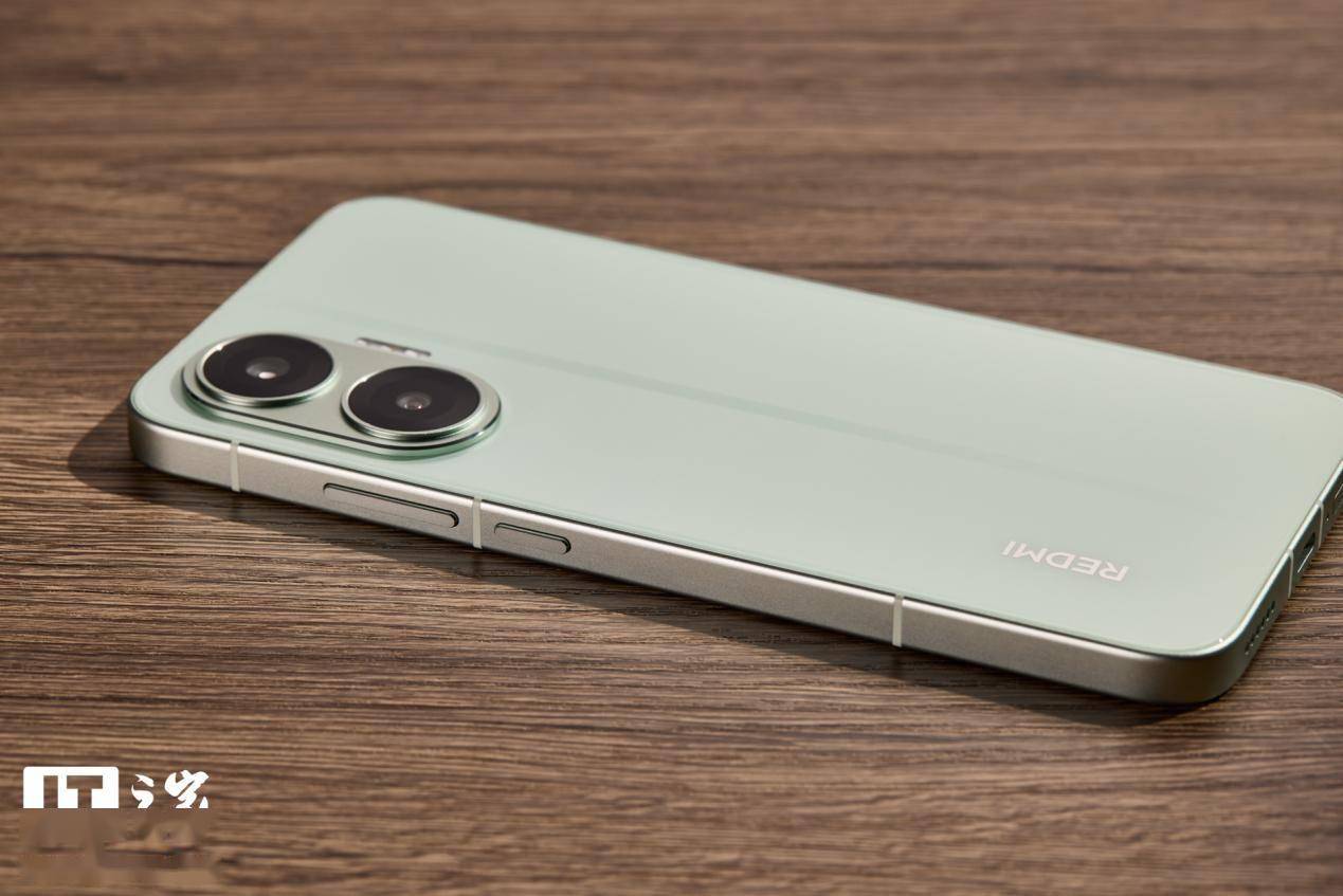 小米 REDMI Turbo 4 Pro 手机屏幕花屏 / 失灵问题已优化