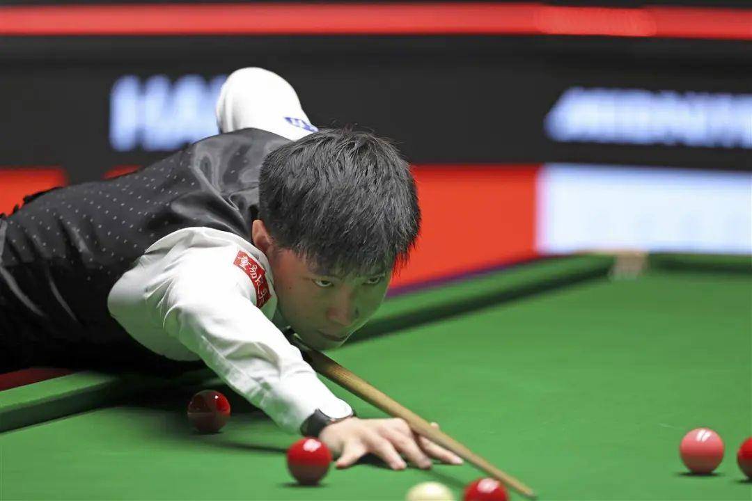 中国首位！亚洲首位！从被禁赛到世锦赛夺冠，赵心童上演逆袭-华闻时空