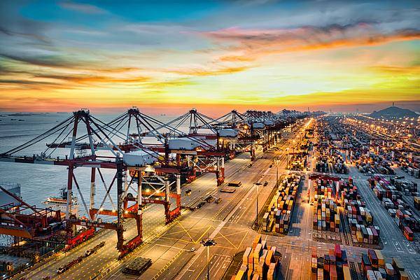 China Unveils Sweeping Monetary Policy Package to Stabilize Markets and Boost Confidence