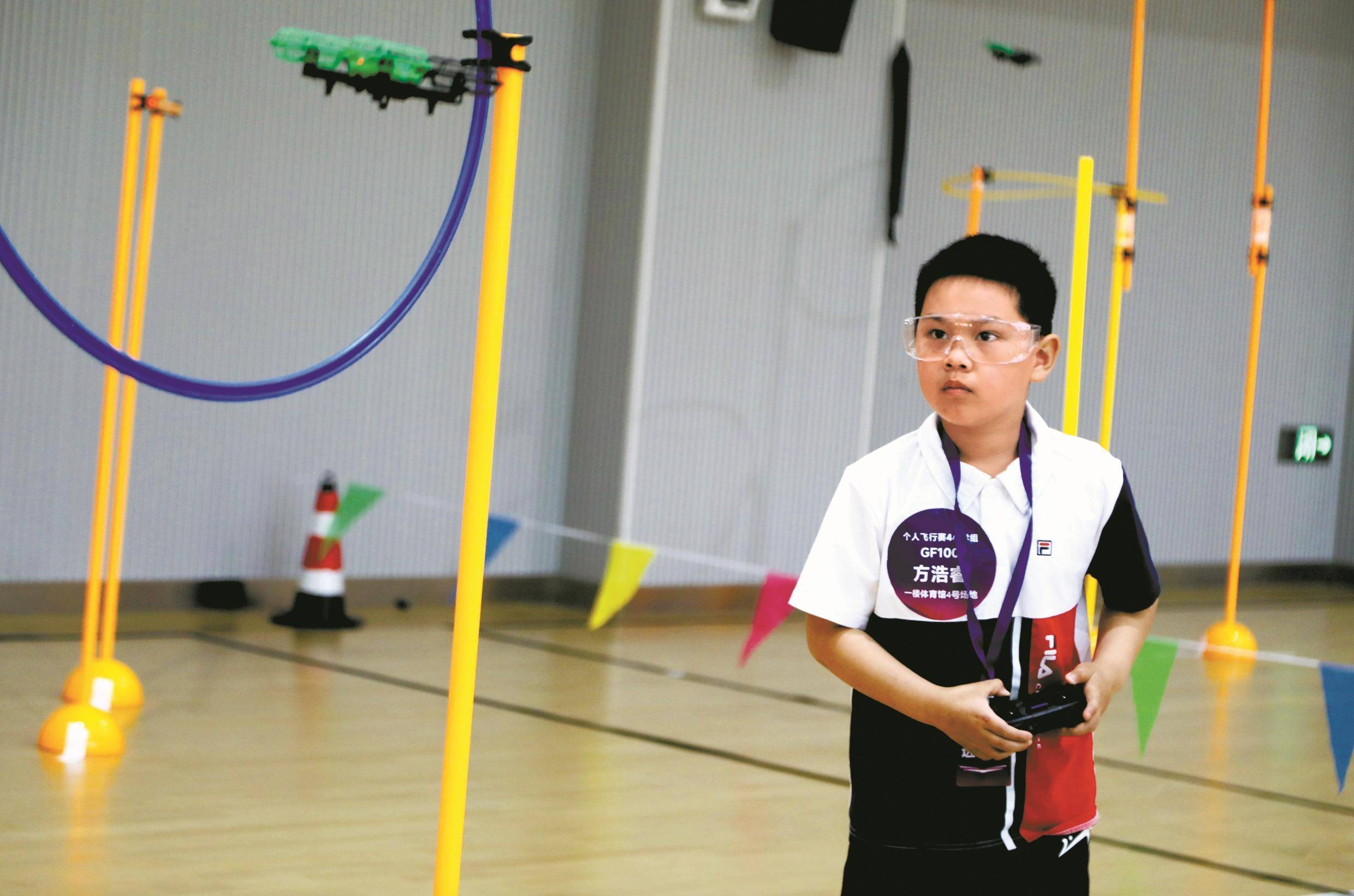 小"飞手"大展身手 第九届全国青少年无人机大赛宁波市赛举行