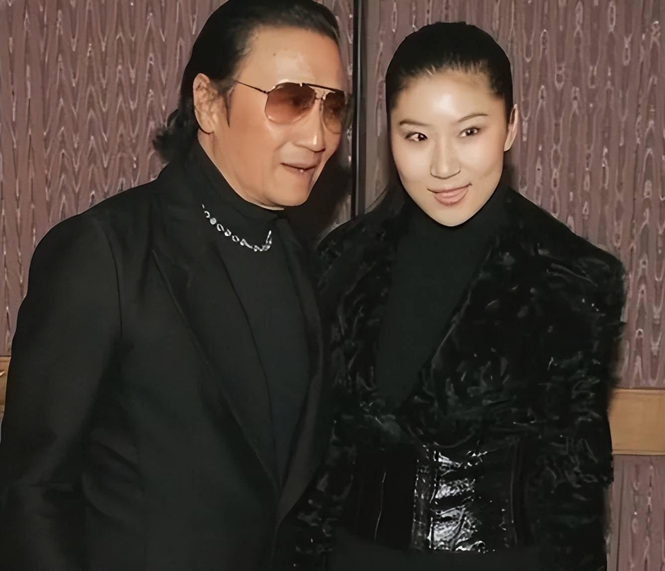88岁谢贤考虑后事,已交代好陪葬品和遗产,唯独放不下小林青霞母子