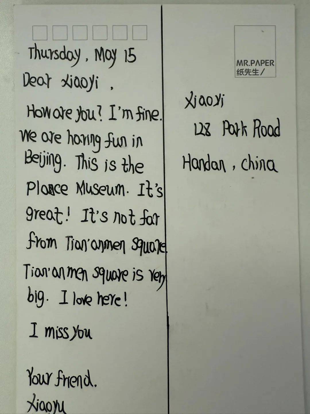 there is a postcard!丨五年级英语明信片里藏着超酷的 "国际朋友圈"
