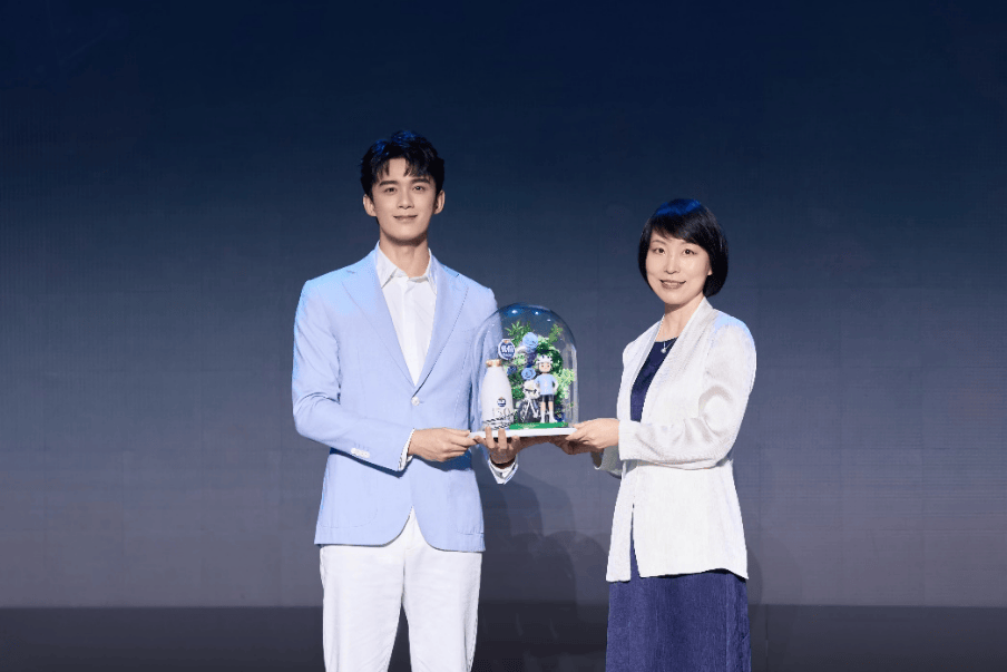 官宣！吴磊成为光明优倍品牌代言人