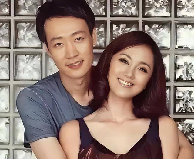 辛柏青沉默九天后，让人担心的事还是发生了，网友评价：太恶心