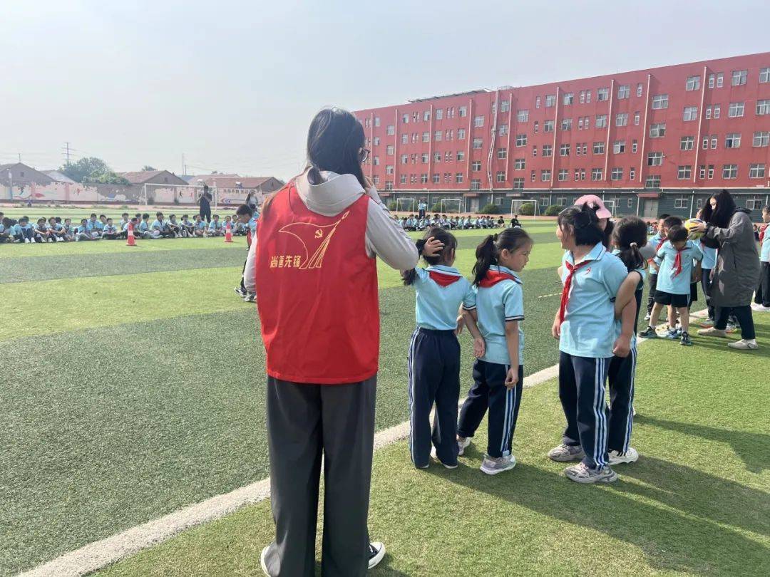 安业社区宁城街道安业社区走进宁津县实验幼儿园开展"趣享六一 童乐