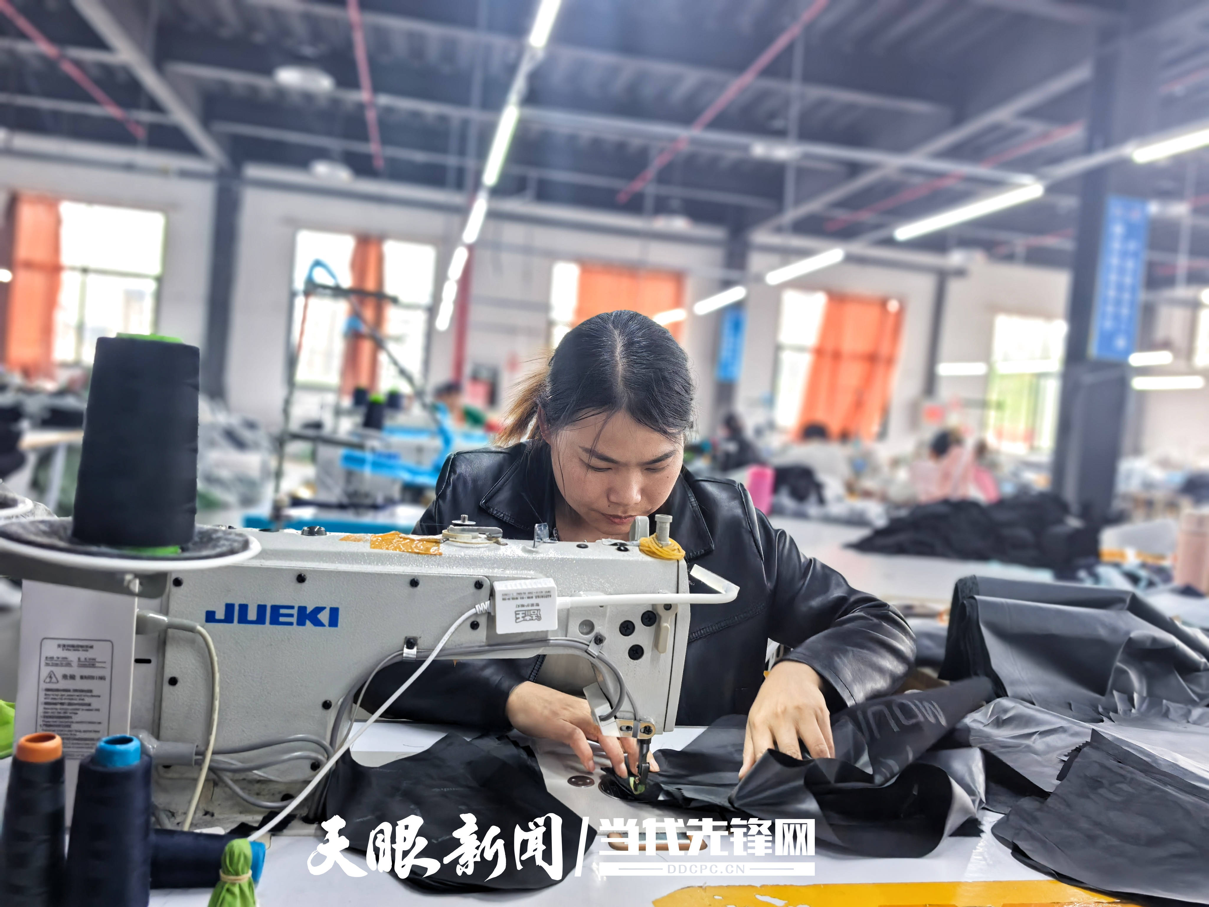 从华到洋又从洋入华：在加拿大做旗袍– Wainao, image size:4097x3072