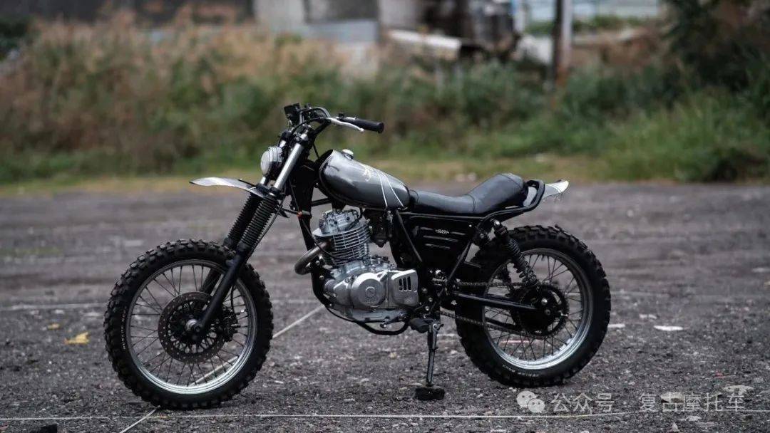 铃木草上飞tu250攀爬者风格改装