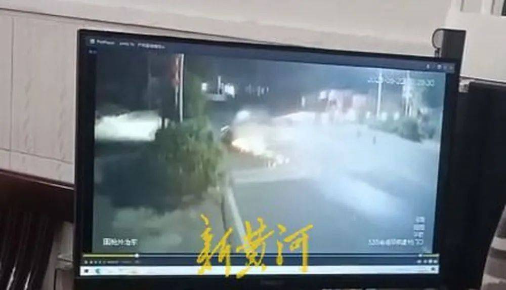 河南一女子借车醉驾超速致3人身亡，家属：车主明知对方醉酒还借车，也被逮捕起诉