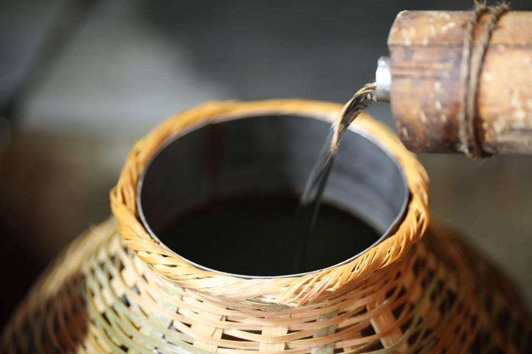 江西酒史：直面人生如许__江西酒史：直面人生如许