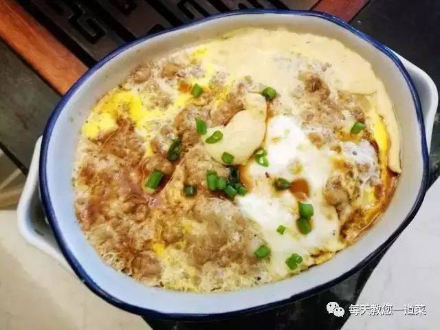 外婆哄娃拿手菜肉泥炖蛋，做法简单超香，孩