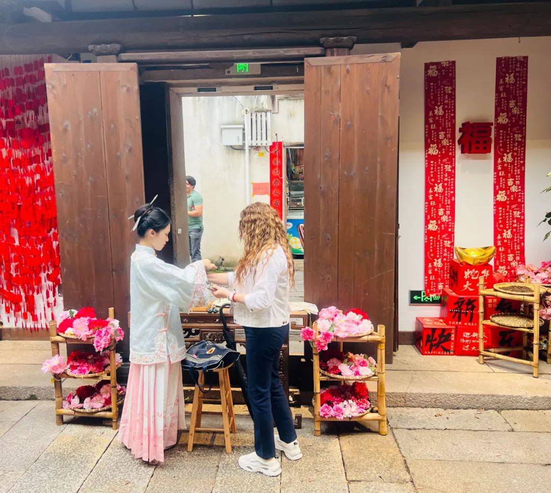 茉莉香韵，情连中委——委内瑞拉中高级公务员研修班三坊七巷、梁厝春伦行_茉莉香韵，情连中委——委内瑞拉中高级公务员研修班三坊七巷、梁厝春伦行_