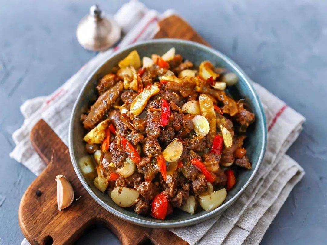 江西美食之乡铅山草鸭：舌尖美味，源自江南
