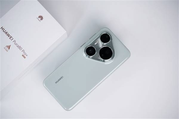 1英寸摄像头太夸张！华为Pura 80 Pro+釉青图赏