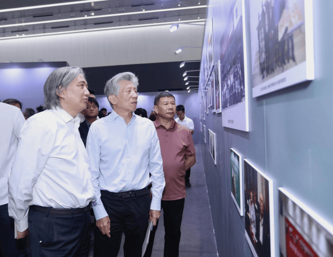 _艺术眼｜人生有限 求知无尽 邵大箴先生纪念会暨新书发布会在京举行_艺术眼｜人生有限 求知无尽 邵大箴先生纪念会暨新书发布会在京举行