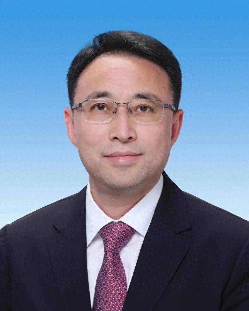 对月亮心动:四川已有7位党委副书记兼任政法委书记