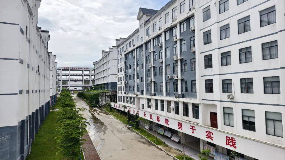 2025年博白县综合高中招生啦!