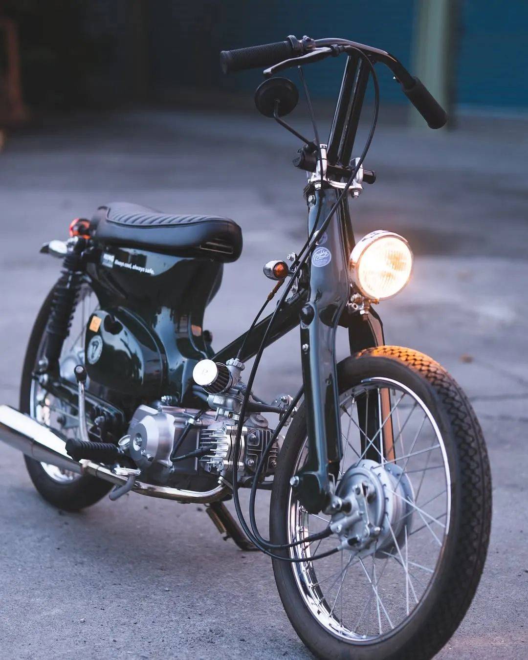 街头小玩具 cub50 bobber